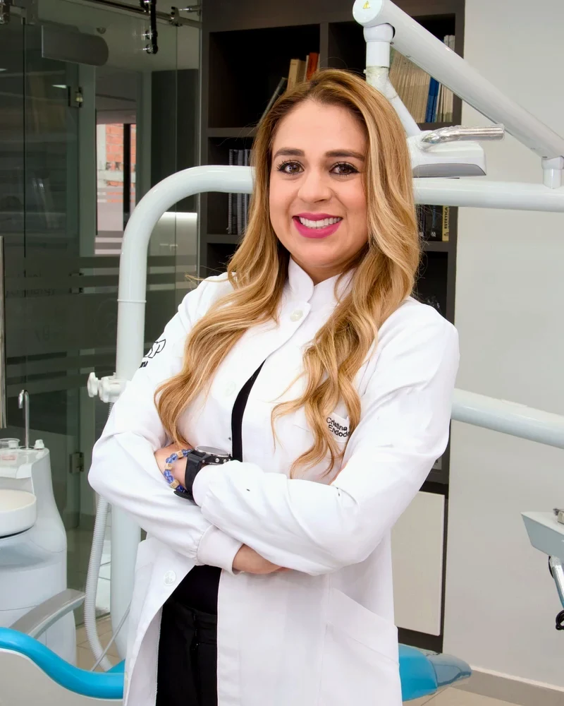 Dr. Cristina Galan, Endodontics, Oral Synergy Cuenca