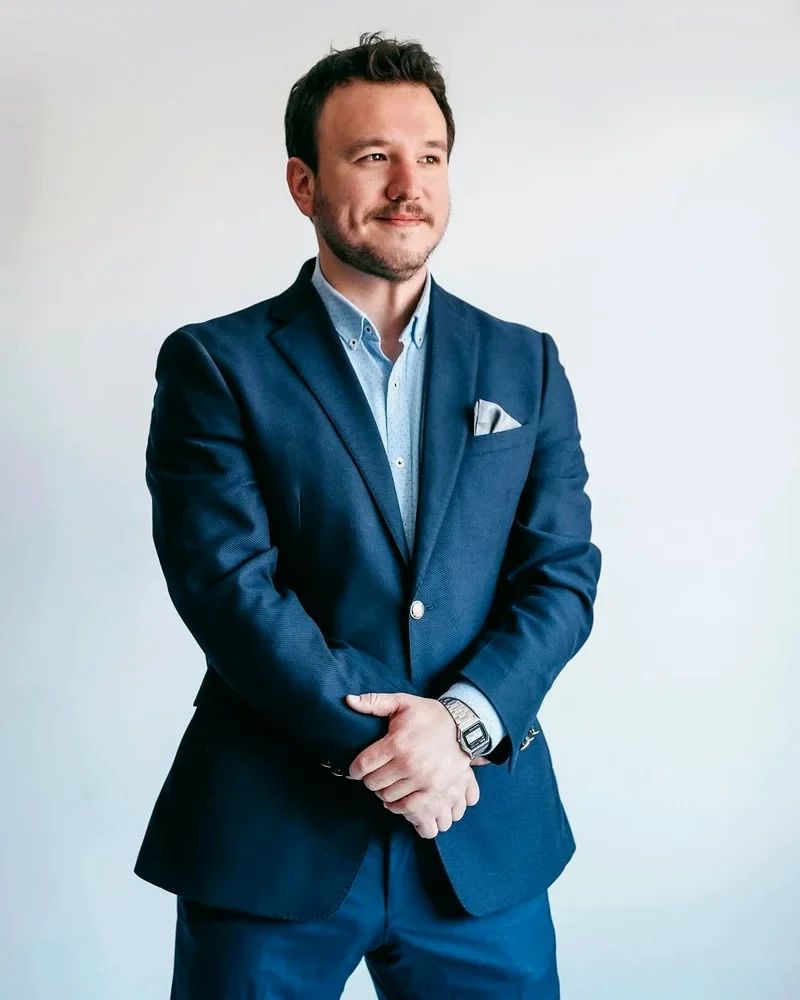Dr. Juan Coello, Periodontics and Implantology, Oral Synergy Cuenca
